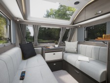 2026 Swift Challenger 590