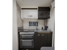 2026 Swift Challenger 390 (Compact)